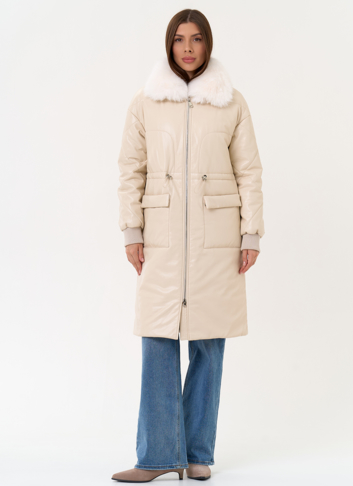 Женский пуховик из эко кожи с воротником из эко меха