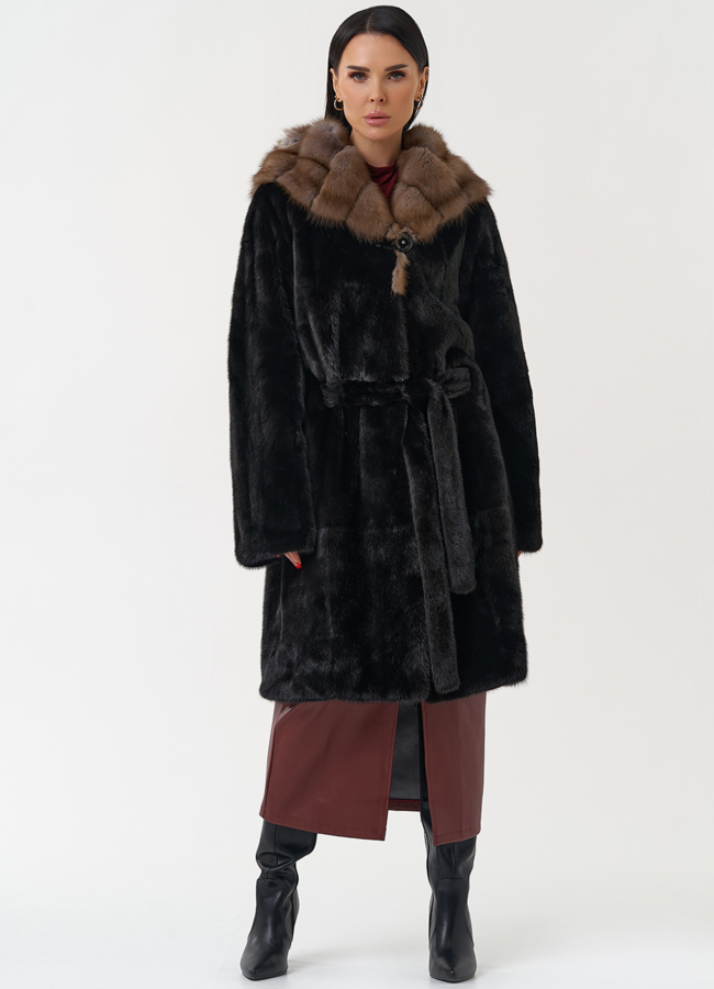 Норковая шуба с капюшоном из меха куницы модель № 30480 универмаг малина