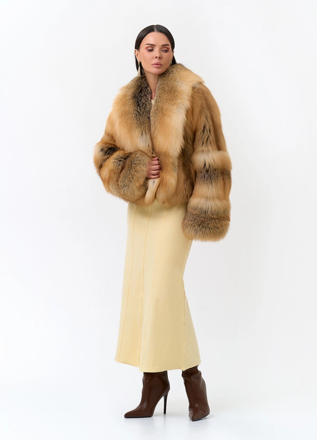 Укороченная шуба из меха рыжей лисы модель № 33763 универмаг малина