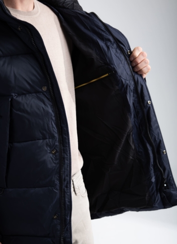 Пуховик мужской синего цвета с капюшоном 