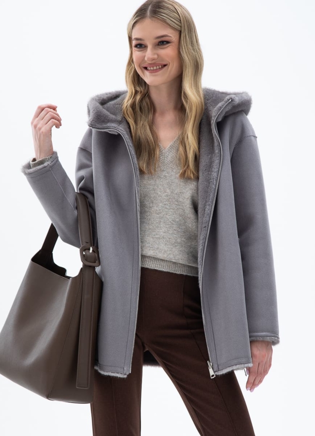 Женская двухсторонняя дубленка из эко кожи с капюшоном модель № 32029 универмаг малина