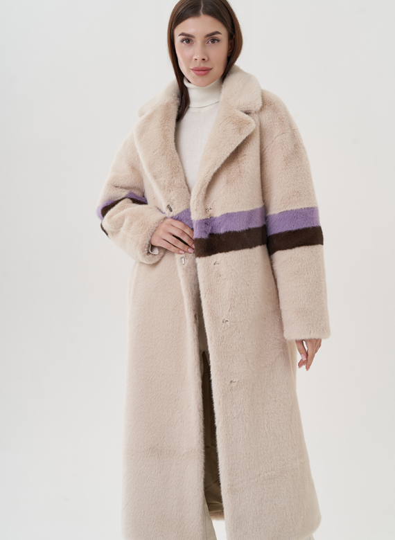 Женское пальто из эко меха 