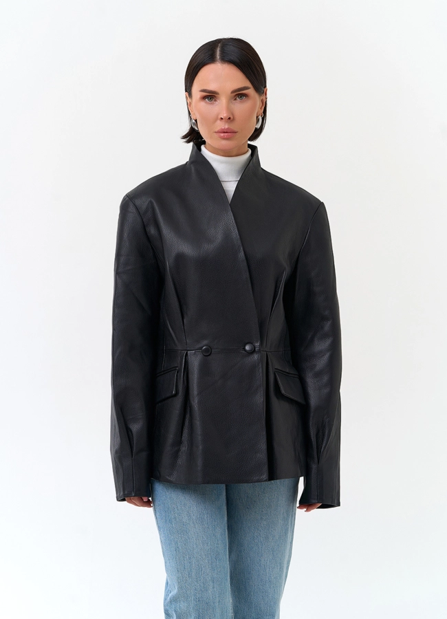 Двубортный жакет из натуральной кожи модель № 34105 меха малина