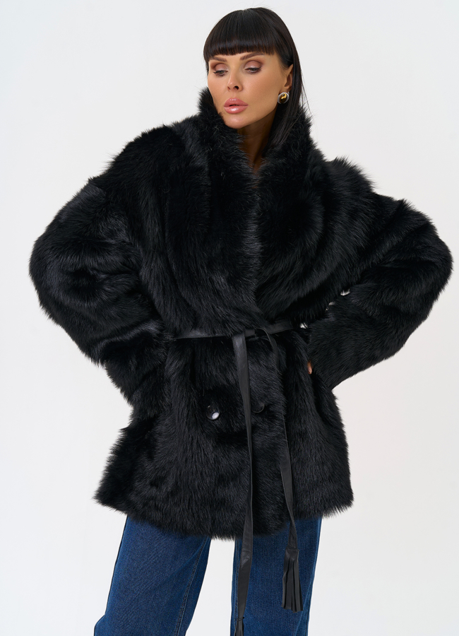 Двухсторонняя дубленка черного цвета с декоративным поясом модель № 31618 меха малина