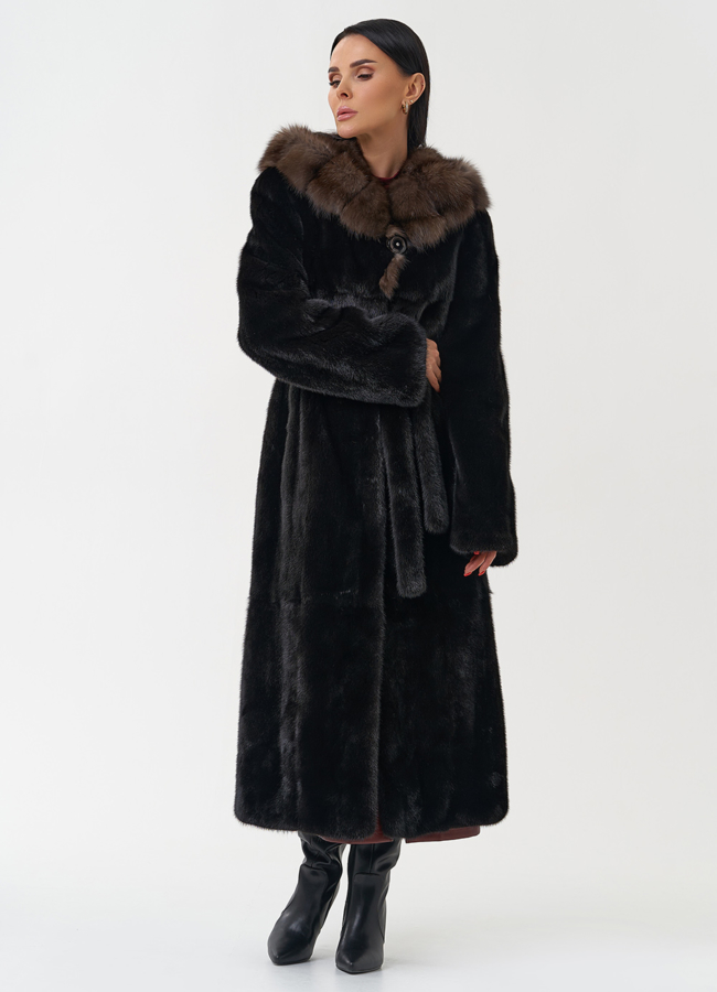 Норковая шуба с капюшоном из меха соболя модель № 30479 универмаг малина