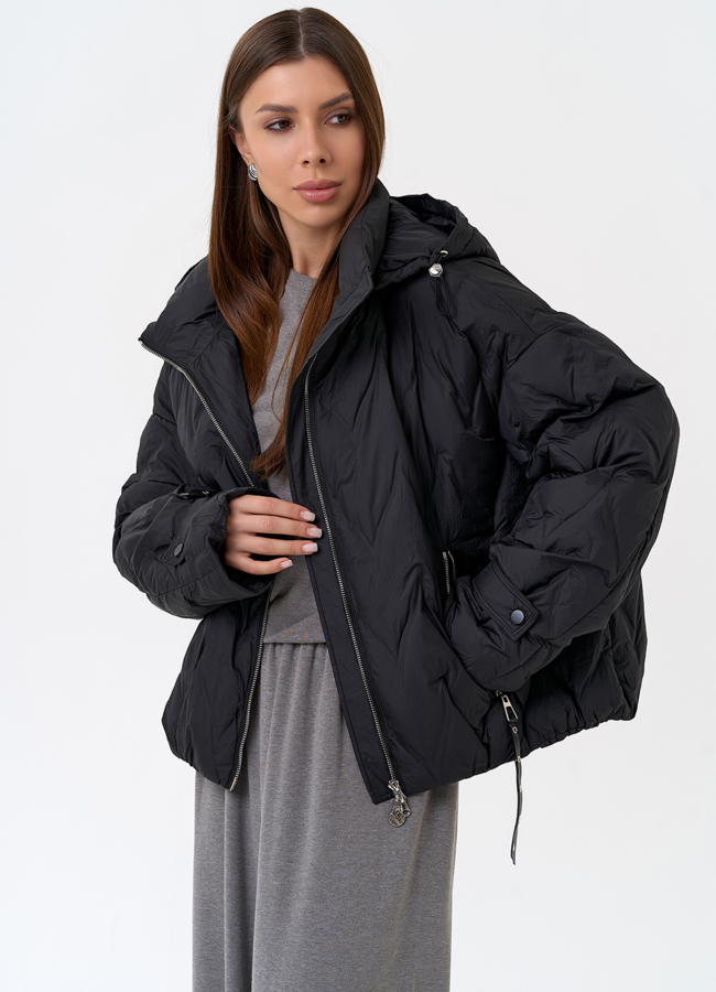 фото Женская куртка с капюшоном в черном цвете модель № 31389