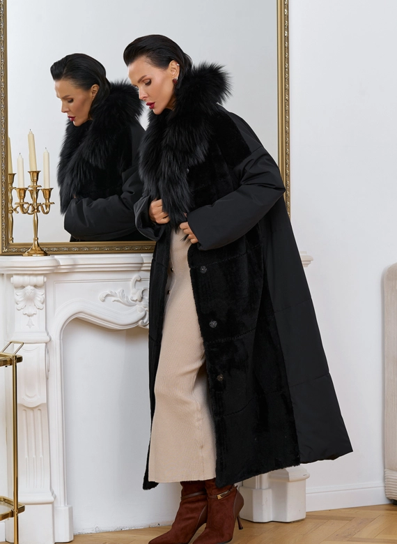 Комбинированное женское зимнее пальто в черном цвете